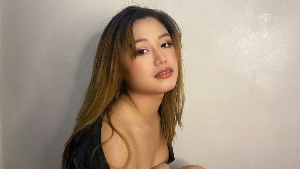 KhrishnaMartinez online on GirlsOfJasmin