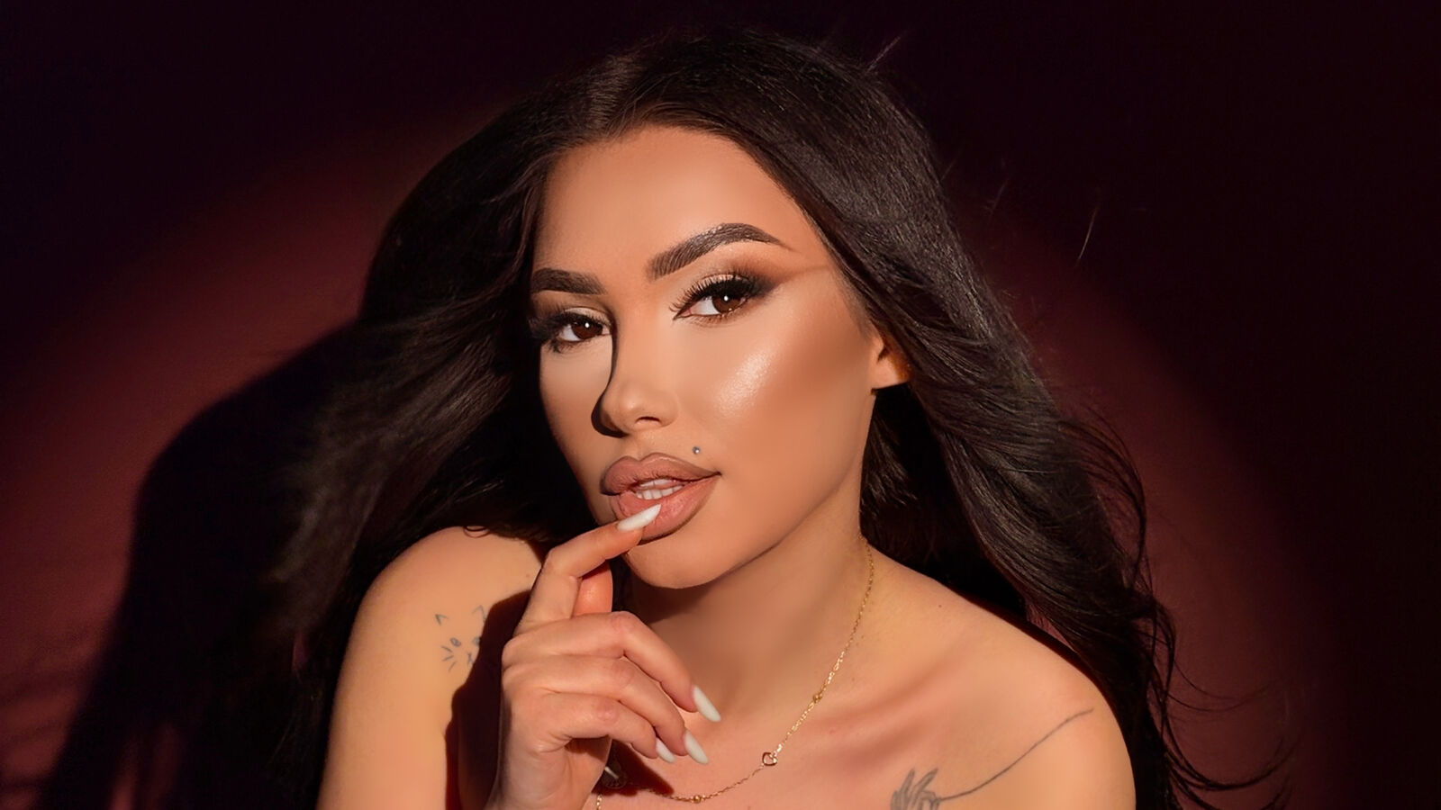 RonaBonnie glamour portrait