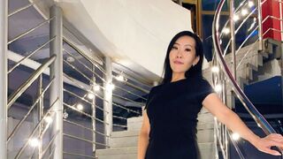LiaPak related LiveJasmin free chat profile