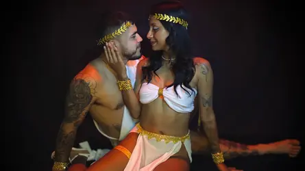 SofiaKonig's chat room