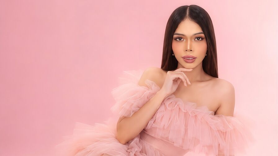 Watch CindyMendoza live on Live Cam Index