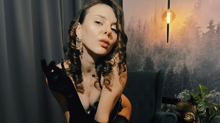 Discover AlyceCox VIP show