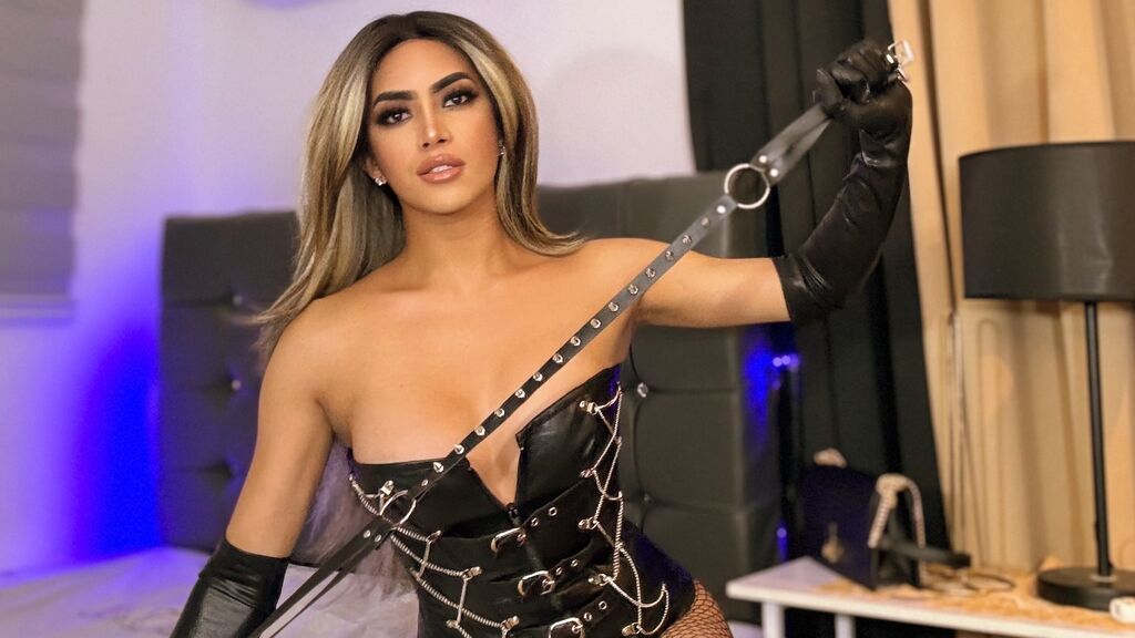 AlexaKhalifa live cam model at LiveJasmin