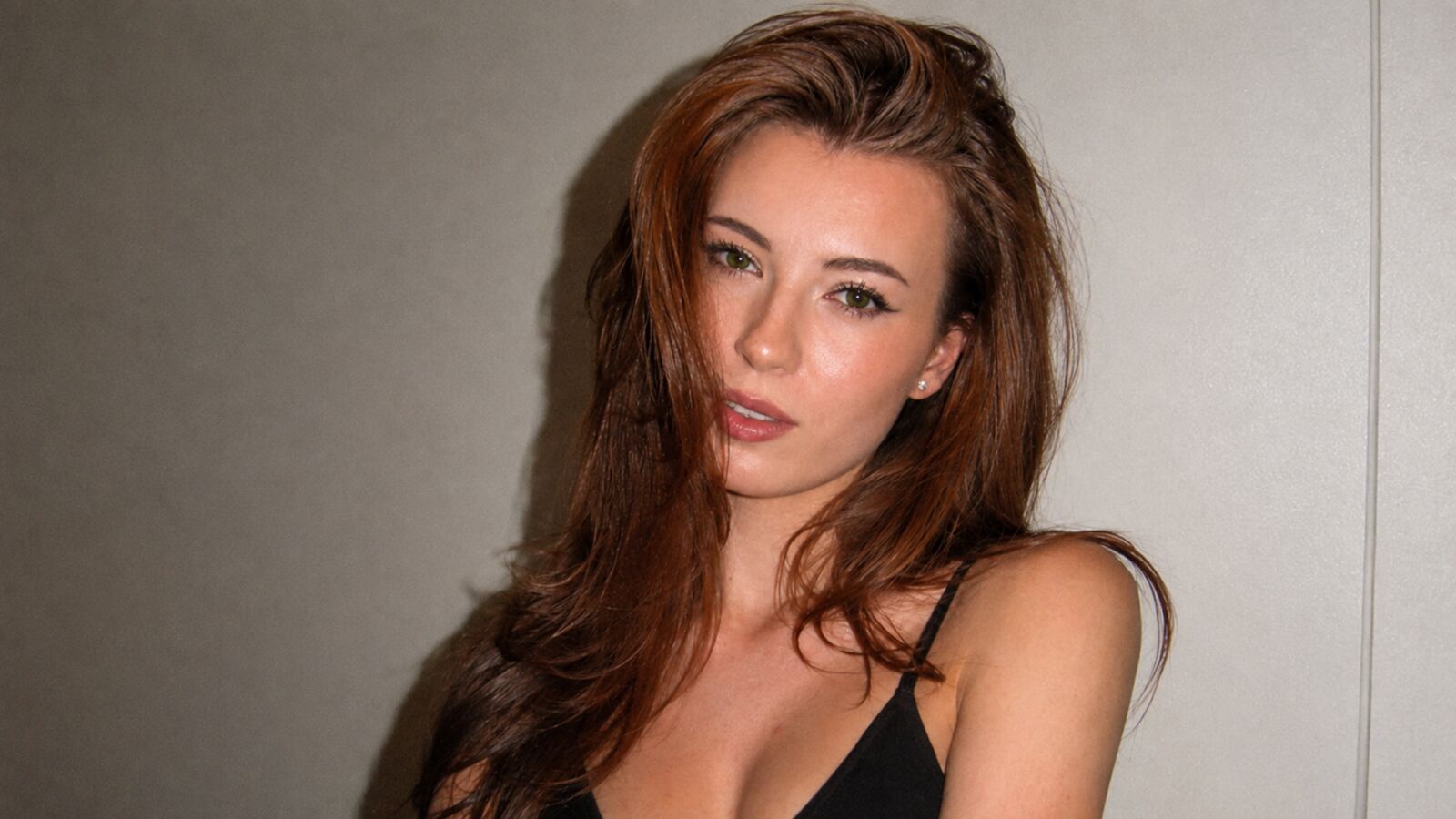 AlisaRussel erotic portrait