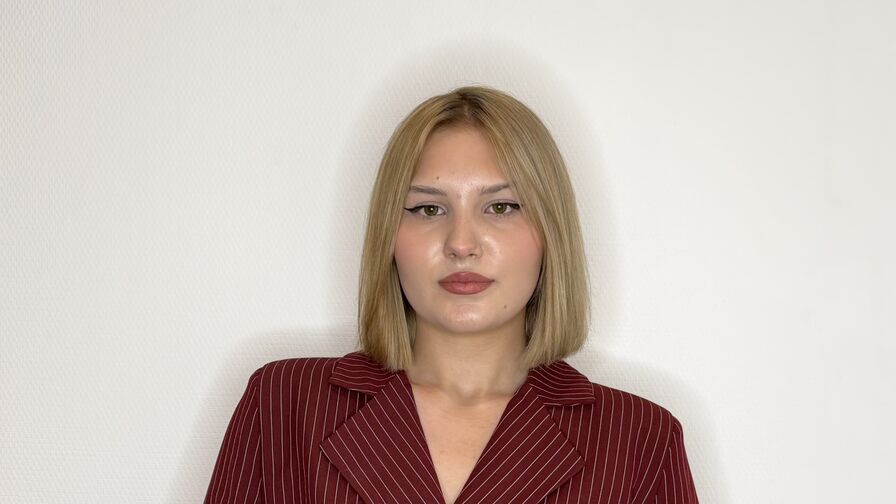 Watch CatrinaKennelty live on Sex Girls Blend