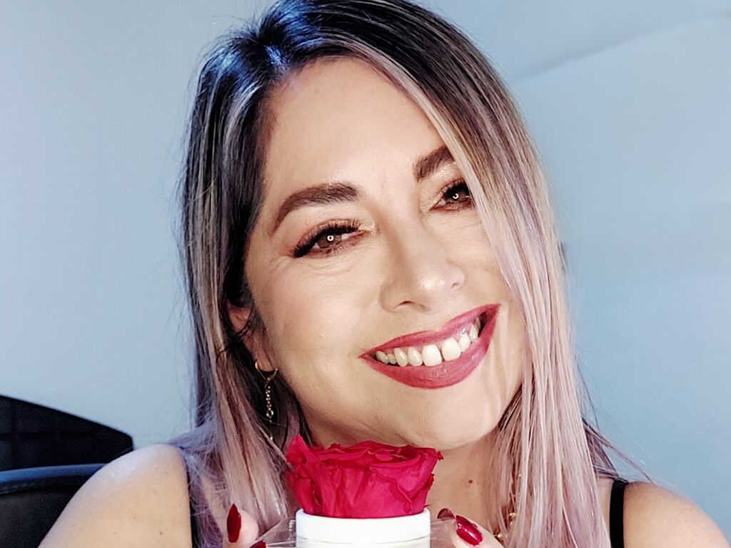 JeanySalober webcam show