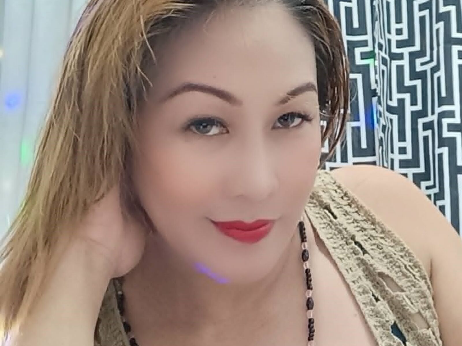 Live cam for JingAmour