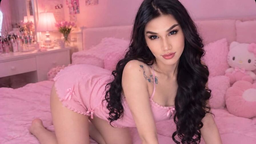 RELATED VIDEOS - WEBCAM KathaliaSnow STRIPS AND MASTURBATES