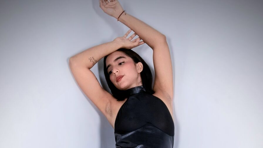 Live Sex Chat with EmmaZanella