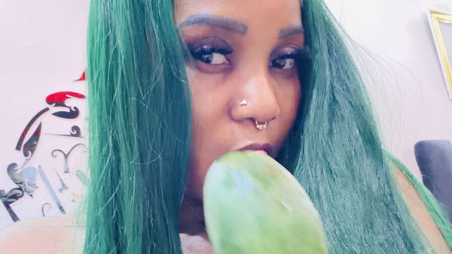 IvanaDiasy's Live Nude Chat