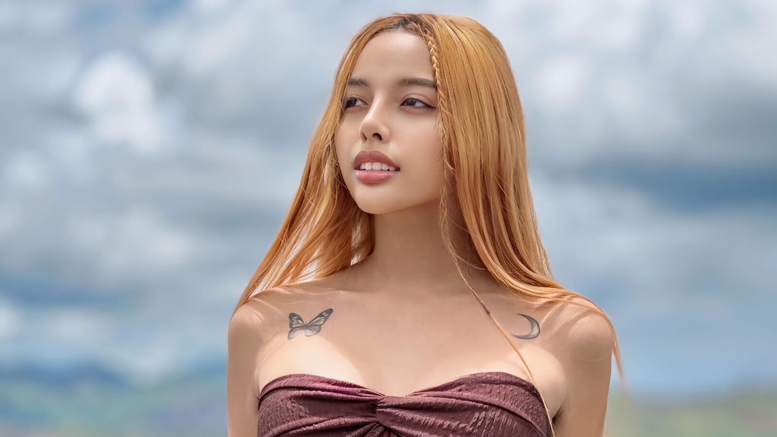 MarybellaCollins erotic portrait
