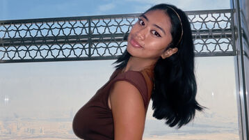 ZharaChoi webcam show