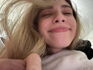 EllieCruze Porn Show