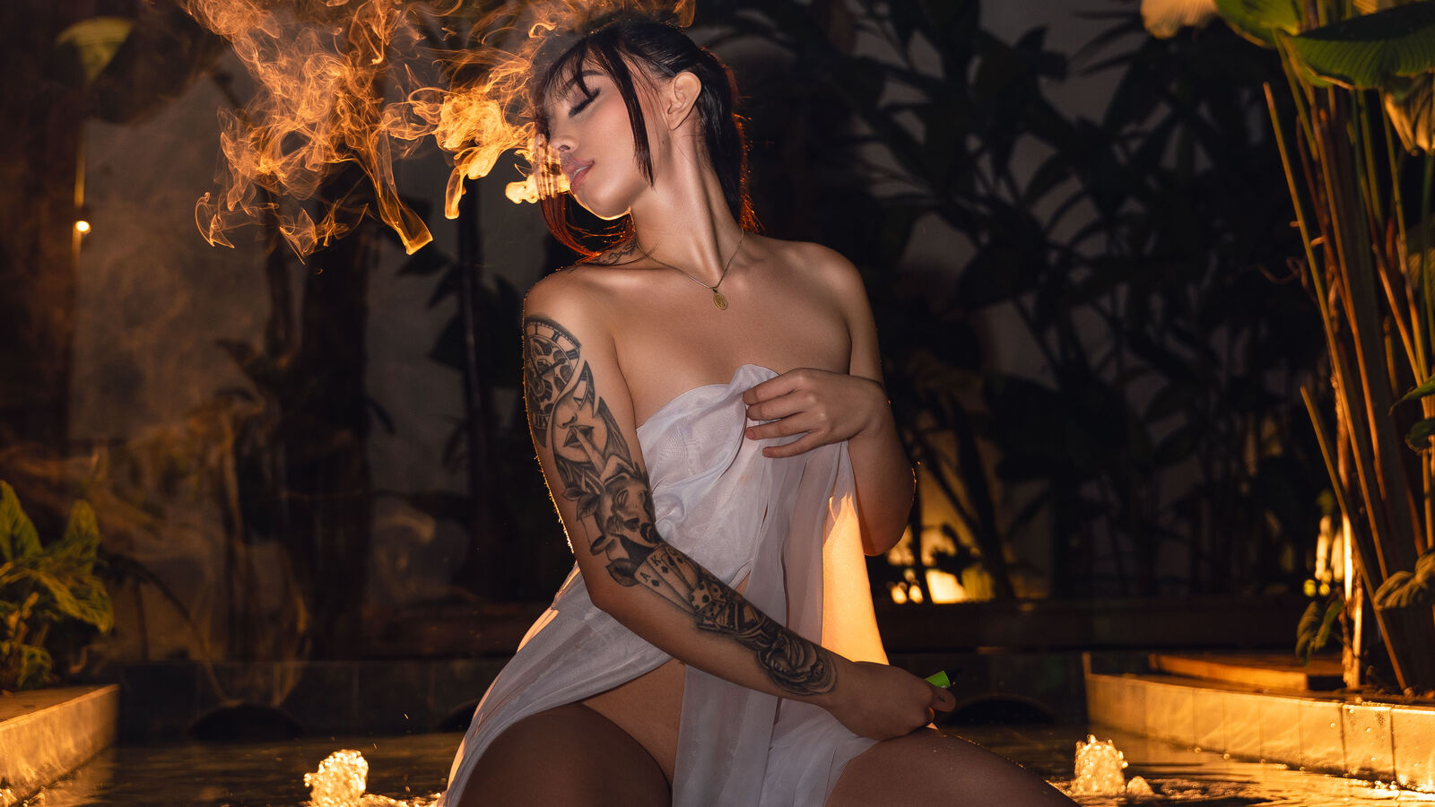 LunaMusse erotic portrait