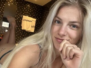 BlondieBritt Budget Sex Chat