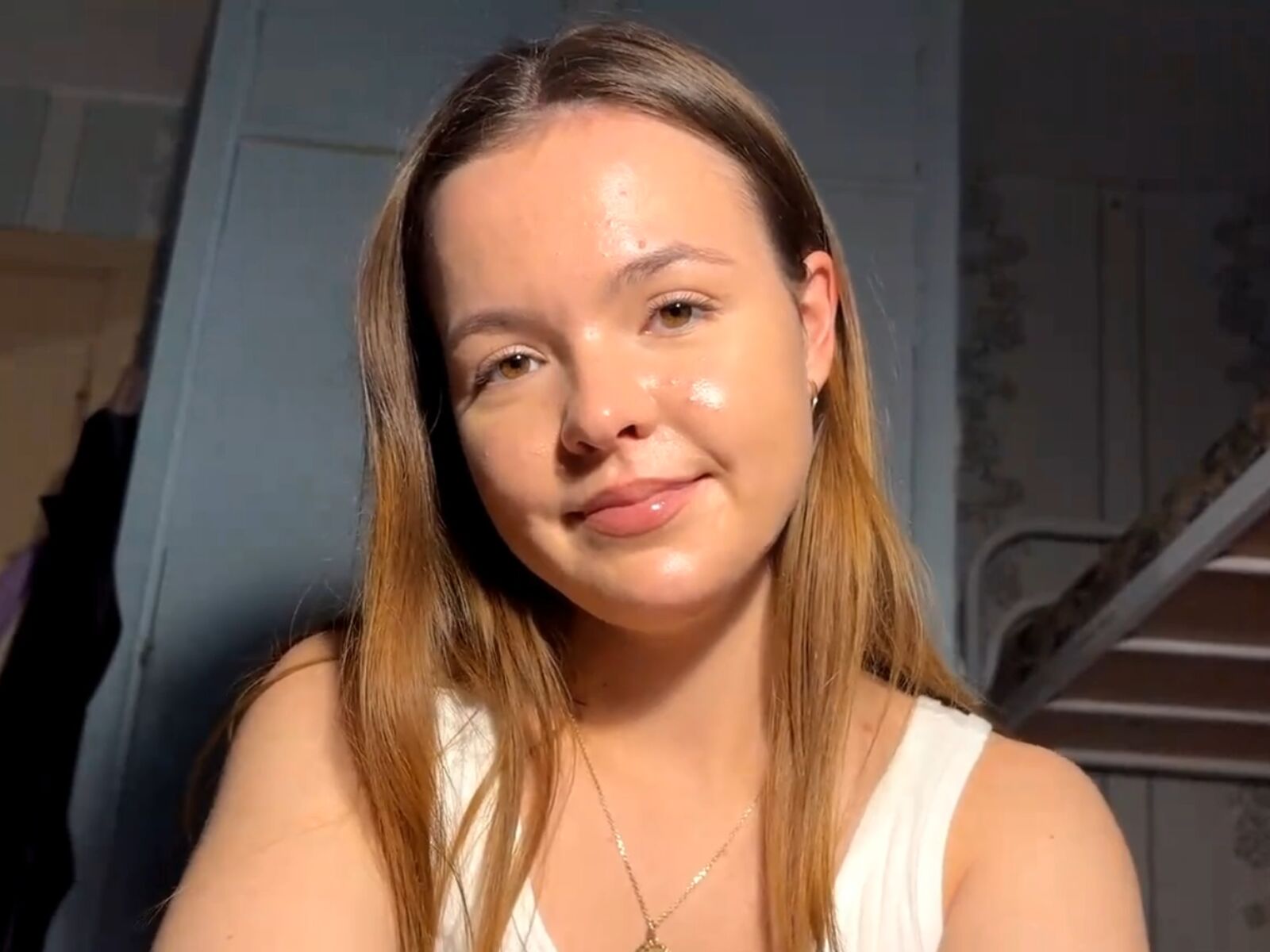 Live cam for HollyCathrin