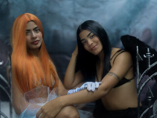EmaandAnne]