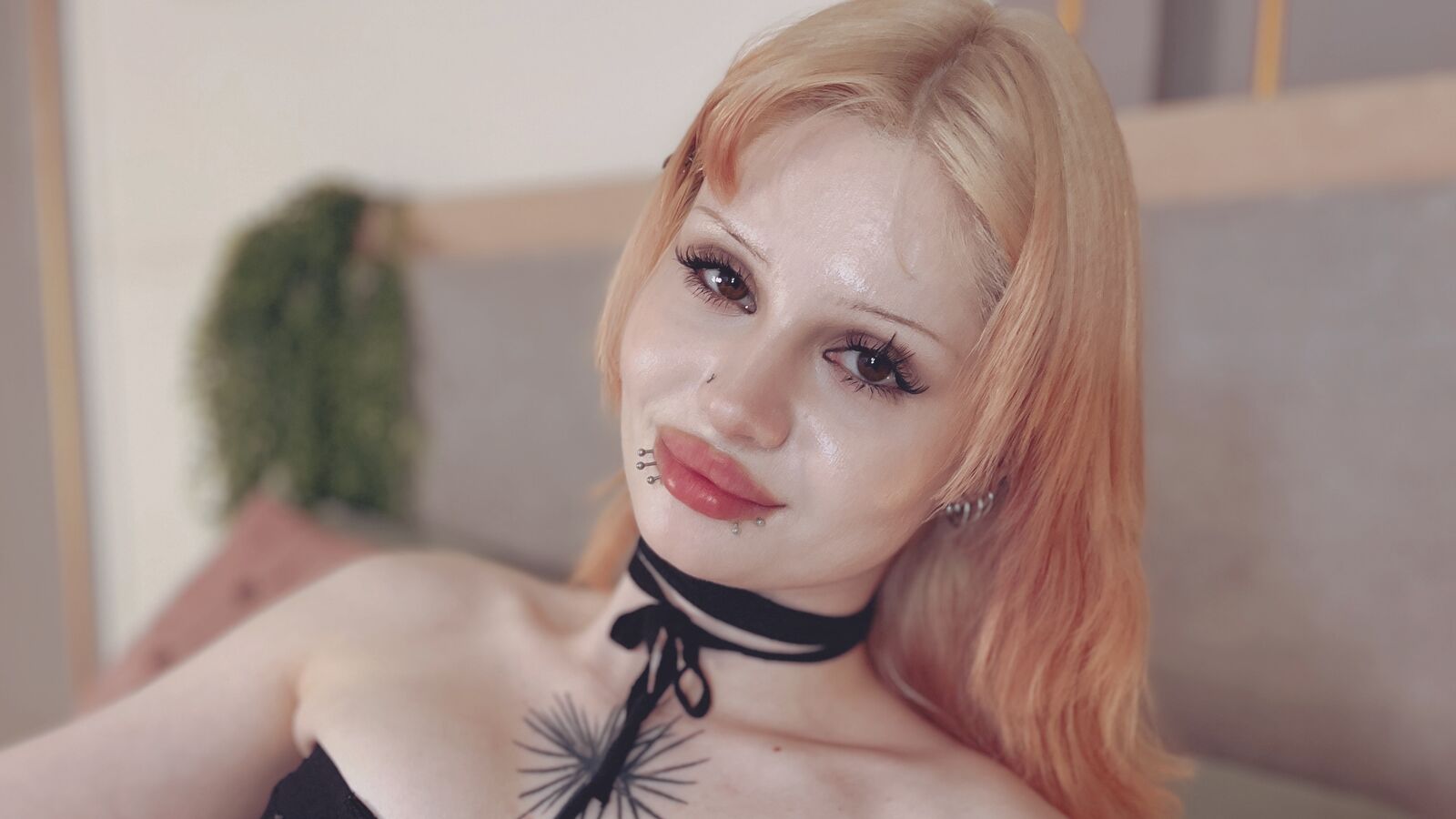 CindyPage erotic portrait