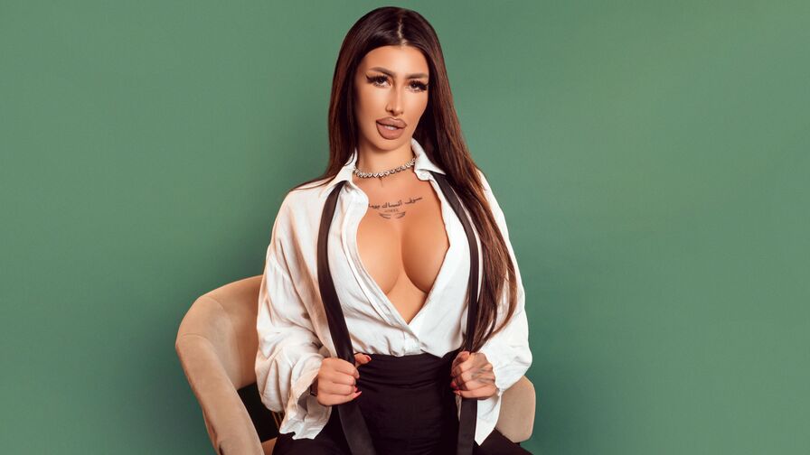 Watch NickiBloom live on Sex Girls Blend