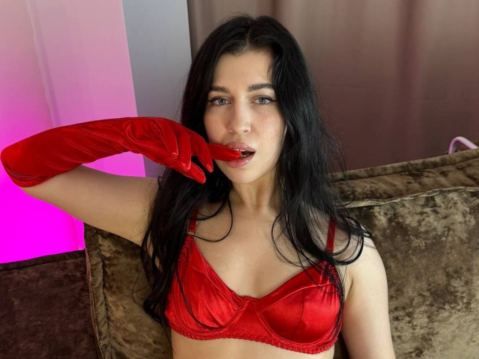 Live cam for MargoRogan