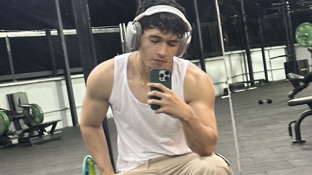LiamAndrewz cover