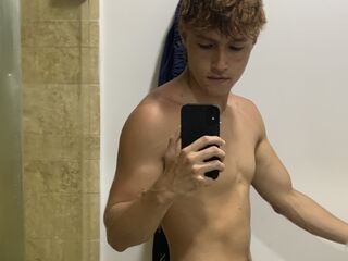 LiamAndrewz's live cam