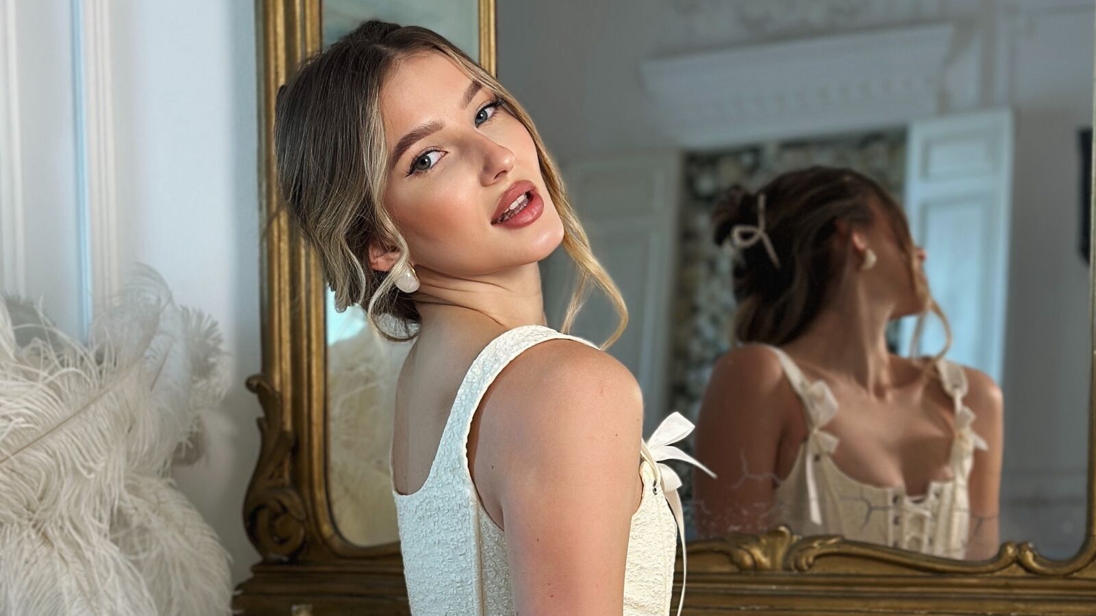 VictoriaWolfred erotic portrait