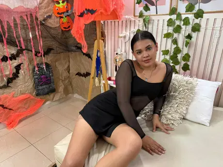 Chat with IrisCooperr