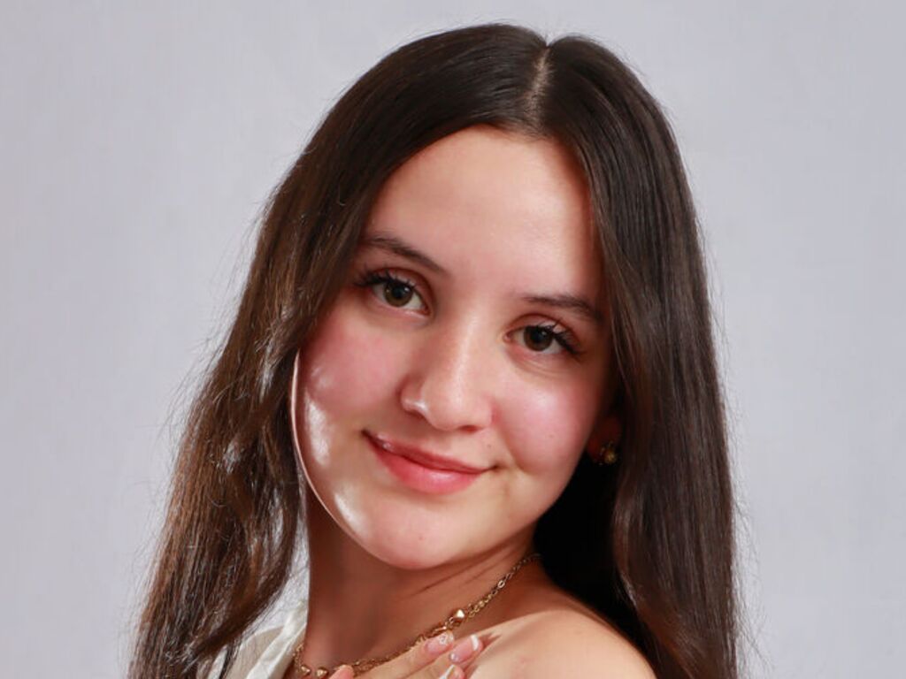 ChloeDurgot model profile storefront photo