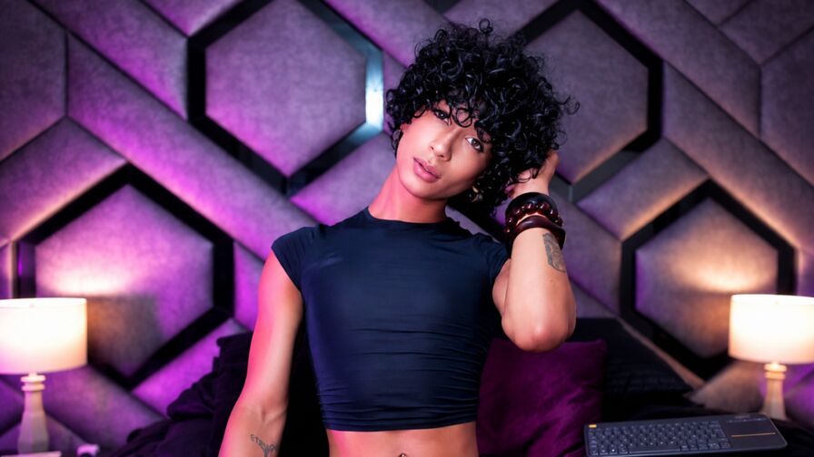 MilanDuvval Live Sex Chat at City Lanz