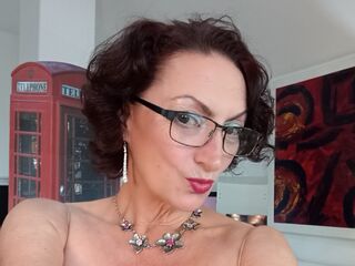 LouisaKat Sex Cam Show