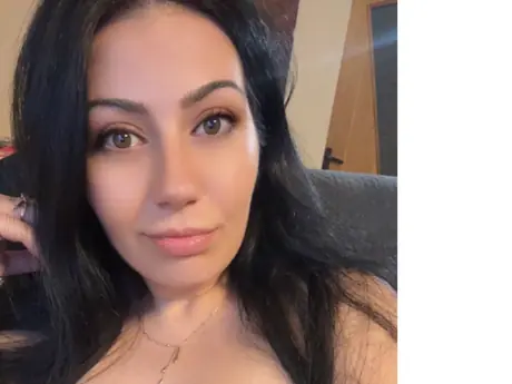 Chat with CarlaSthepyi