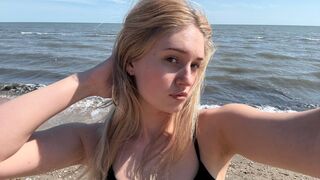 Free Nude EvonTroisi