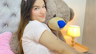 MiaDos Live Webcam on LiveJasmin