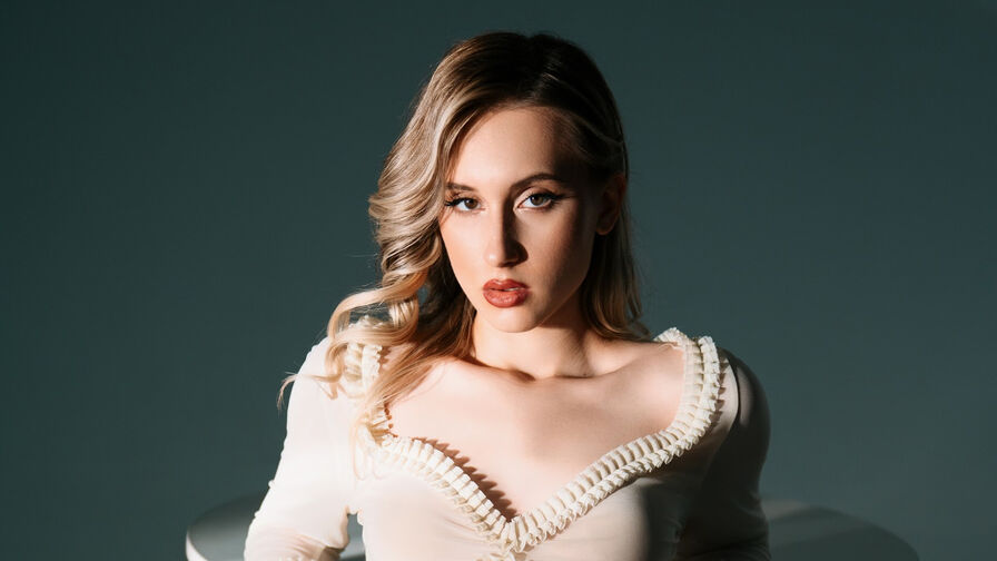 VictoriaHopson