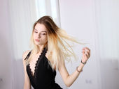 Cute Blonde Shows Her Amazing Holes