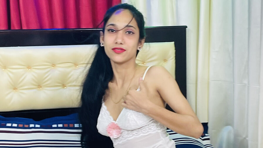 Watch ErinKings live on Sex Zoom