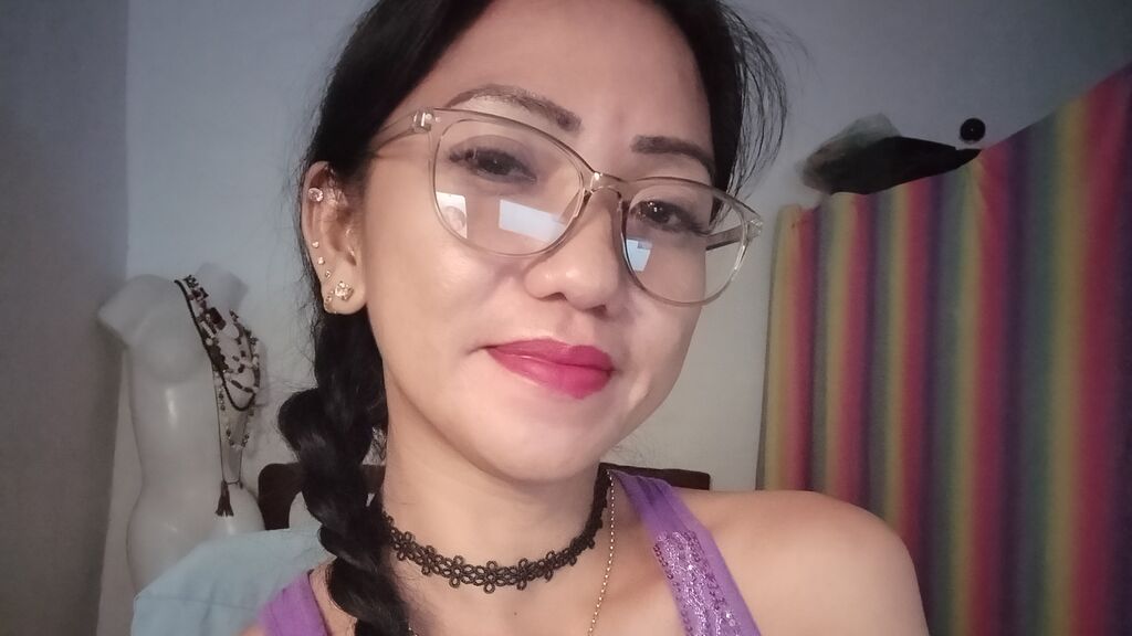 TinaJennah Live Chat on LiveJasmin