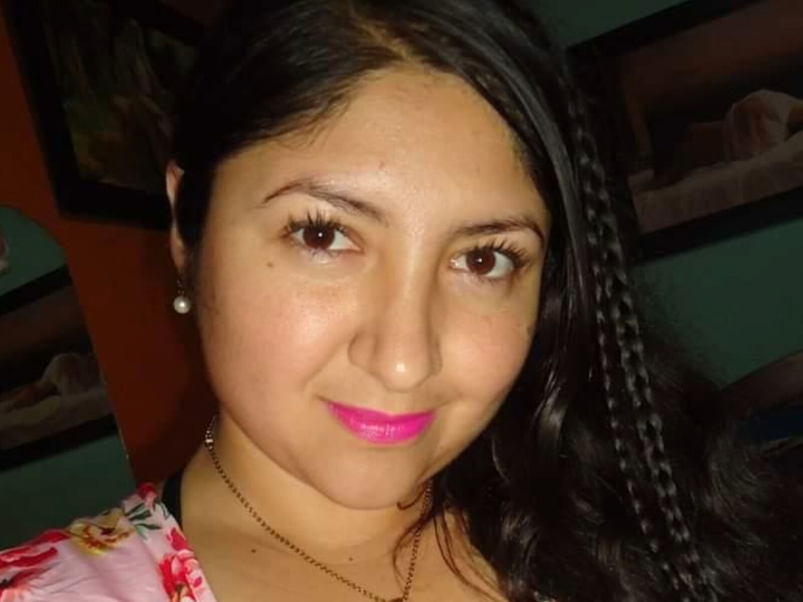 Live cam for JasmineCuevana