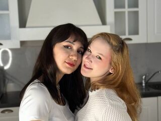 Webcam model OdelynaAndMira from LiveJasmin