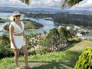 AuraCrhistina Live camgirl
