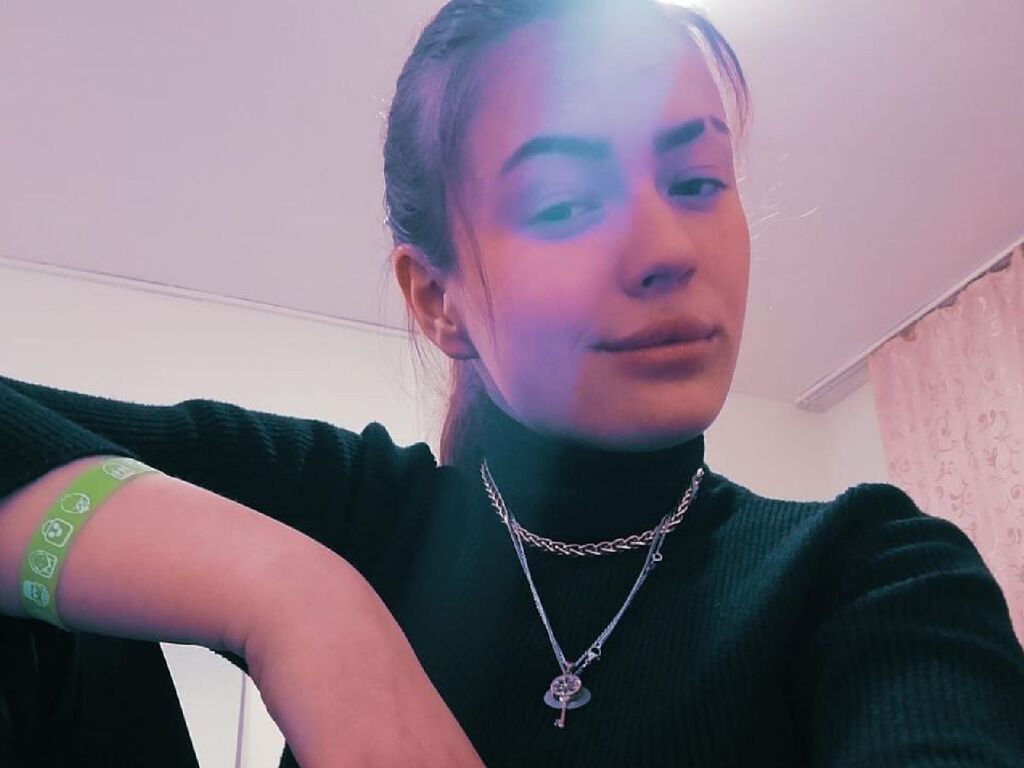 EileenCruz Camera Thumbnail
