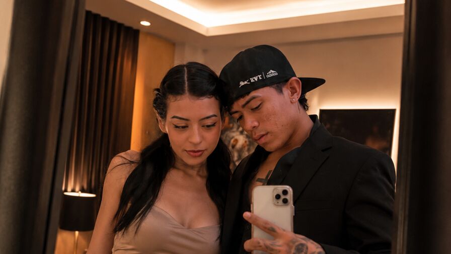 Live Sex Chat with MadisonAndJeycol