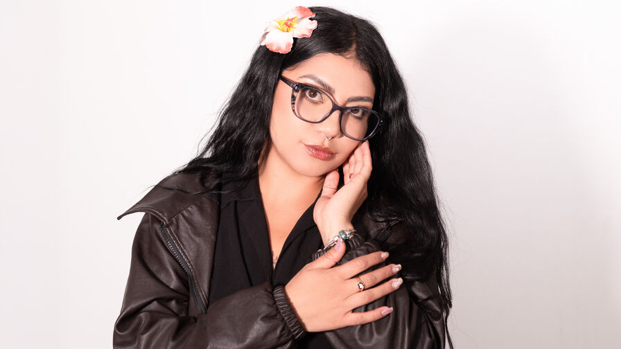 VIP Live Sex Chat with LunaBlur