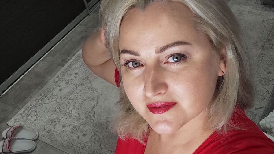 Watch AlexaMaddow live on Fleur Mature