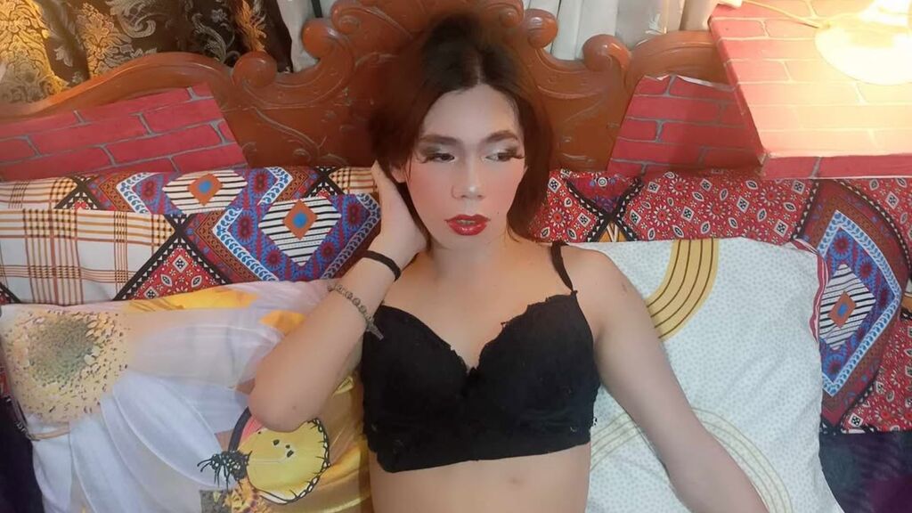 GeorginaWatson live cam model at LiveJasmin