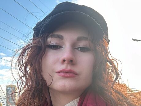 Chat with QueenRosel