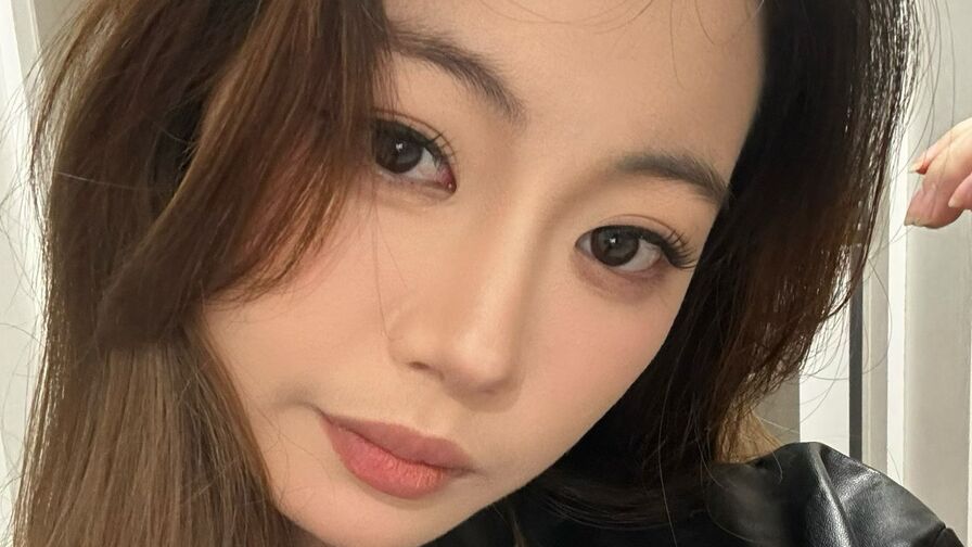 Watch SaffronFeng live on Sex Girls Blend