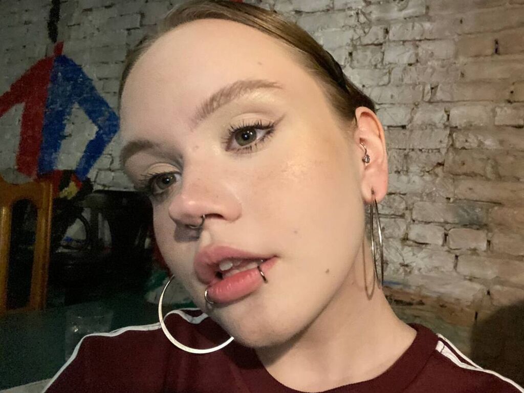 SaraKnights online cam profile picture