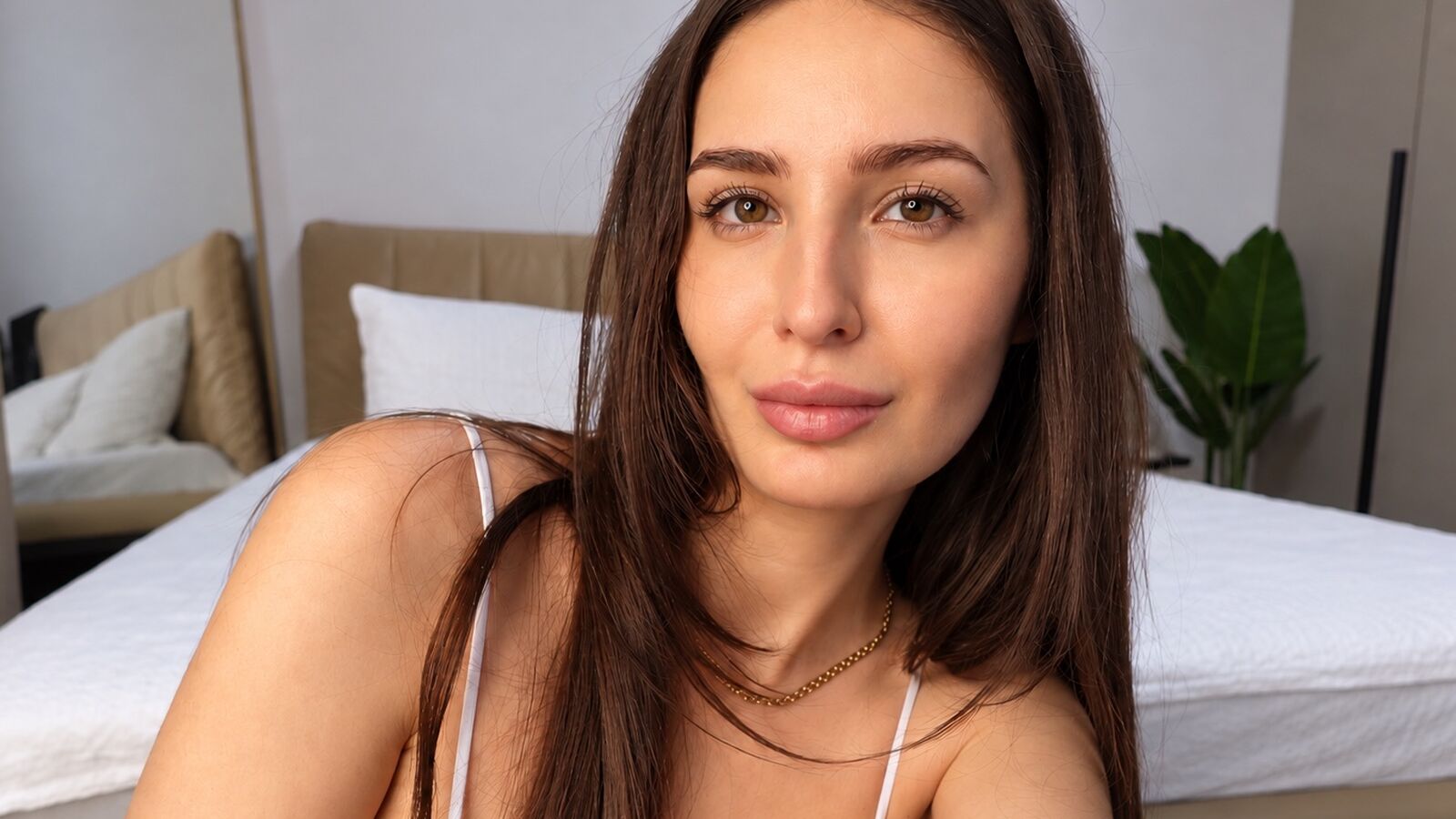 OliviaHardies glamour portrait